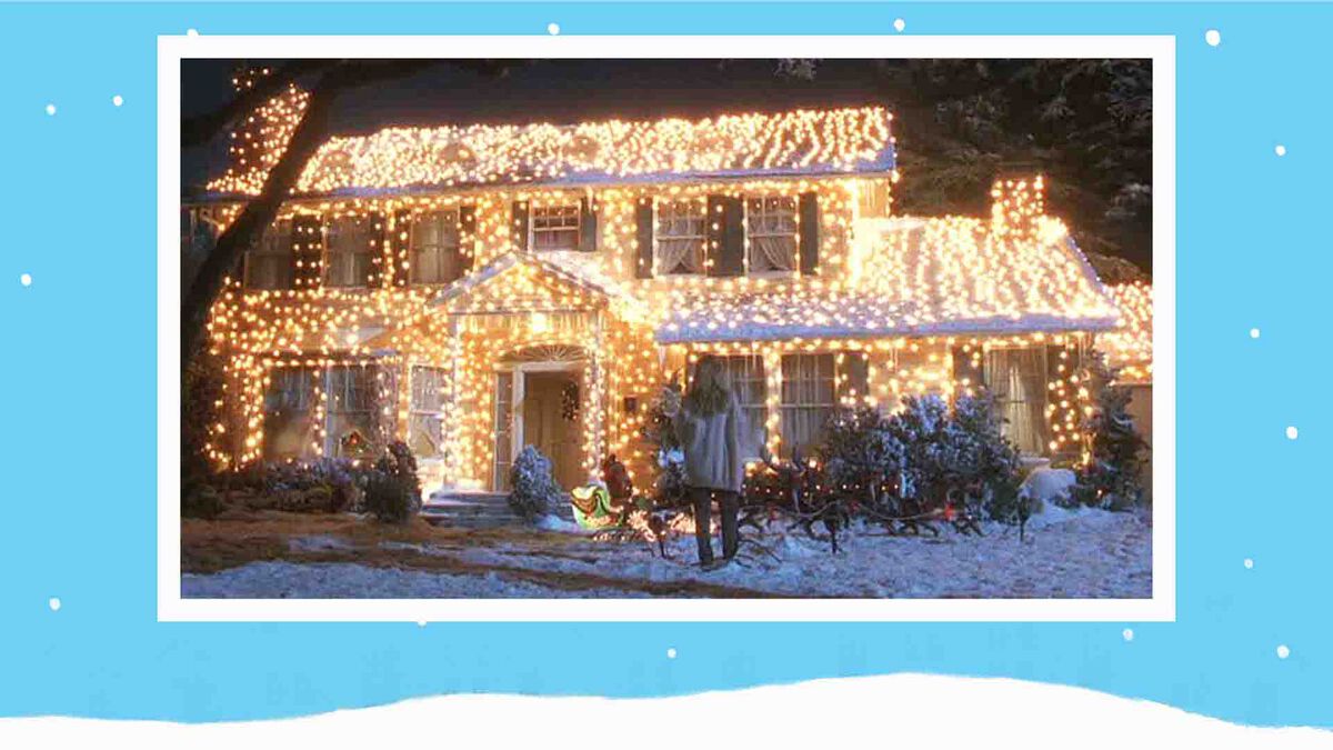 Famous Houses: Christmas Edition image number null